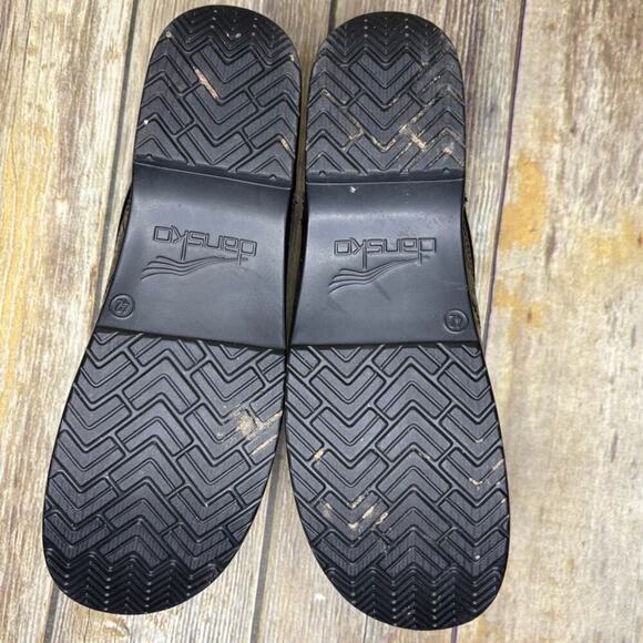 Dansko Embossed Black Leather Flats - Picture 6 of 9